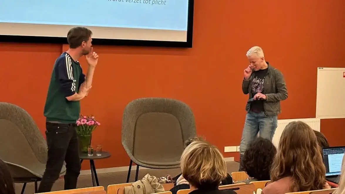 Ellie Lust 1 750x500.jpg