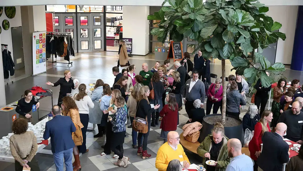 Inauguratie Ruth 5 lr.jpg