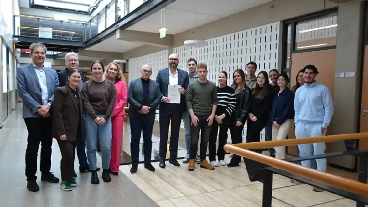 Ondertekening-Sociale-Hygiëne groepsfoto 750x500.JPG