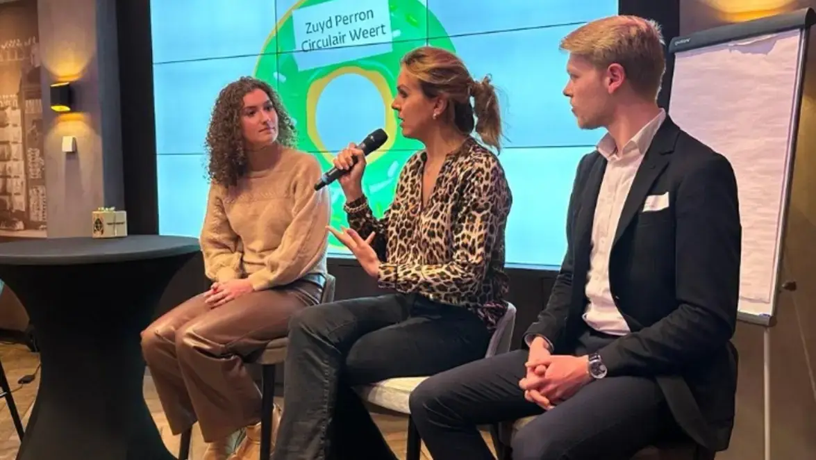 Zuyd Circulair Perron Weert officieel geopend gesprek 750x500.jpg