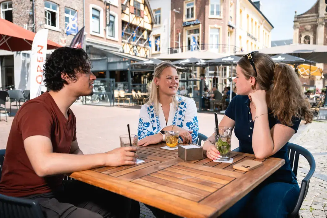 Café Vrienden Handgebaren Zuyd Hogeschool Sittard