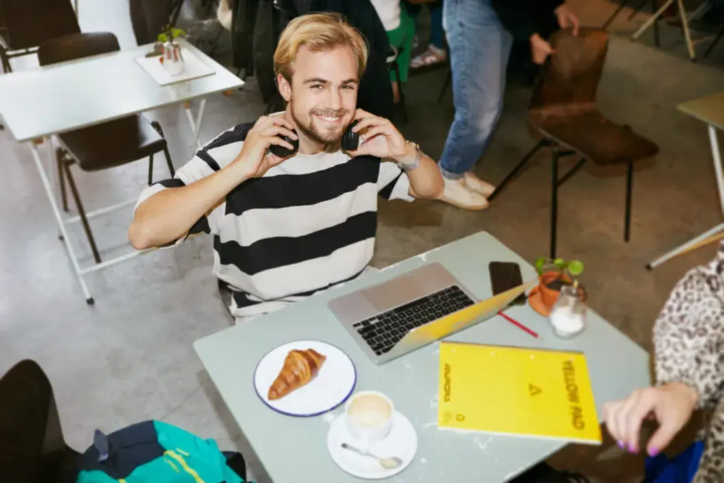  Zuyd Hogeschool student ontbijt koptelefoon studentlife